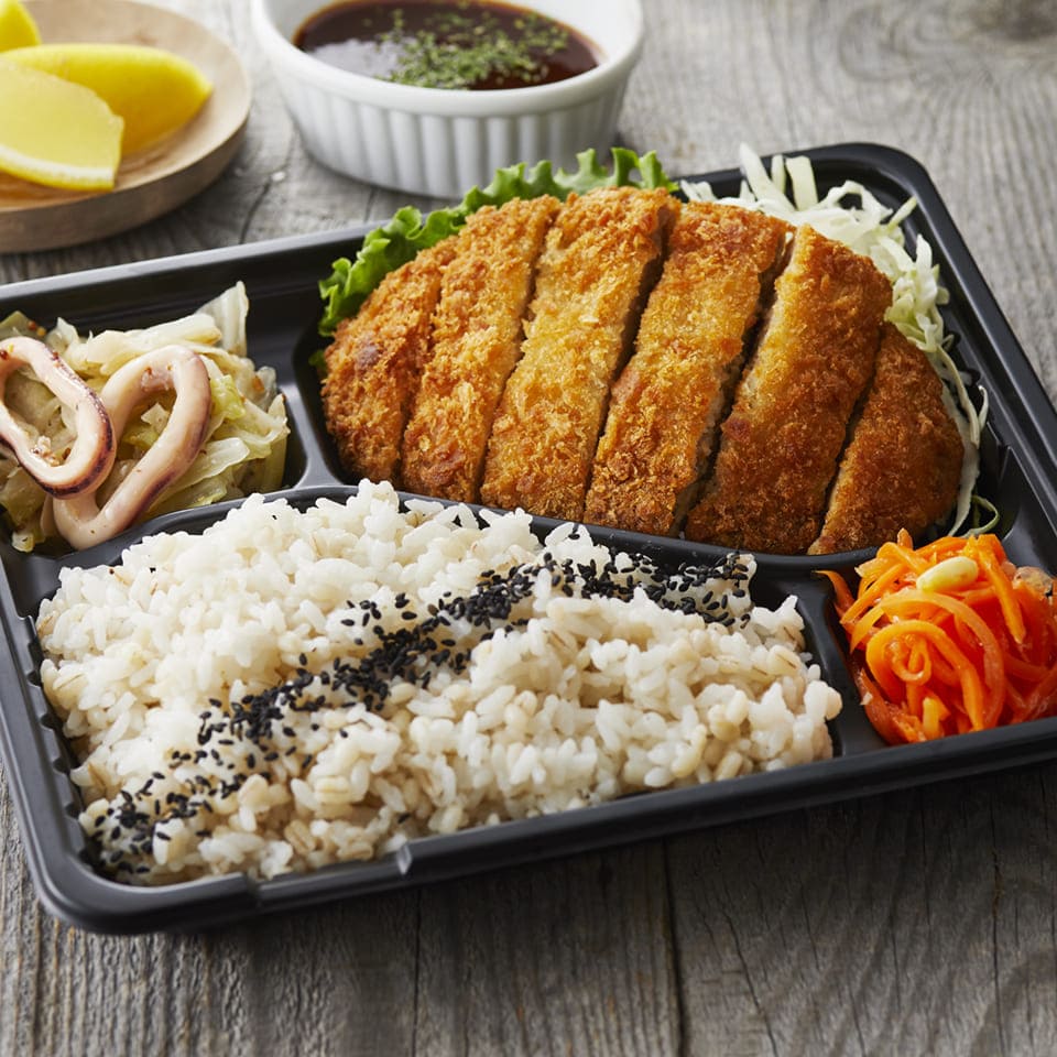 11.メンチカツ弁当