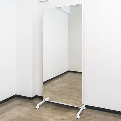 Movable large mirror