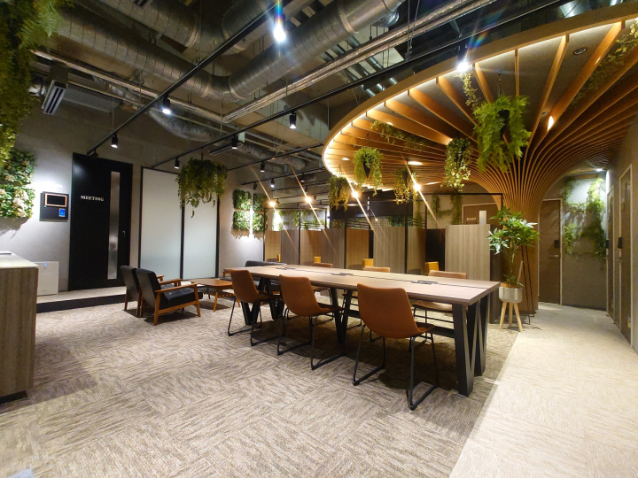 新横浜のシェアオフィスおすすめ7選｜個室料金とドロップインを比較